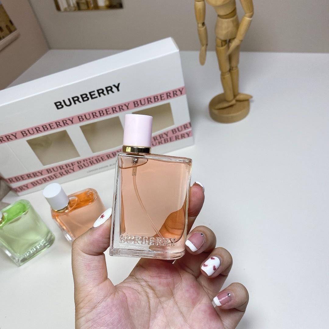 COFFRET CADEAU Burberry Her – Eau de Parfum (3 x 30 ml)